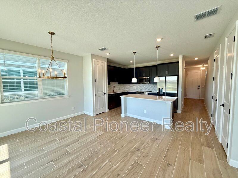 7622 Deer Valley Cir - Photo 7 of 35