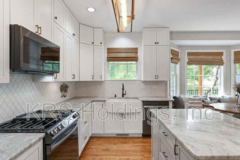 2174 Loring Cir - Photo 5 of 21