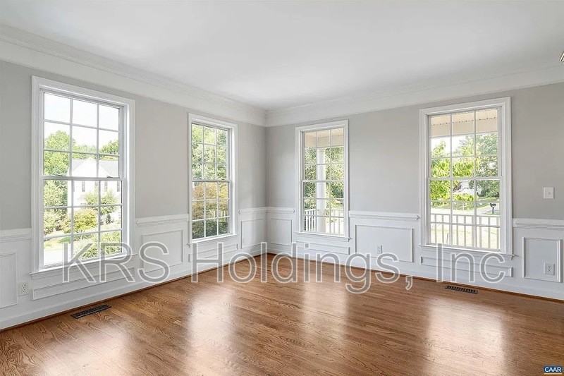 2174 Loring Cir - Photo 6 of 21