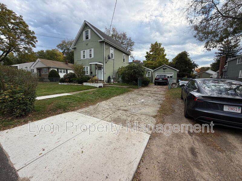 83 Bolivar St #2 - Photo 3 of 8