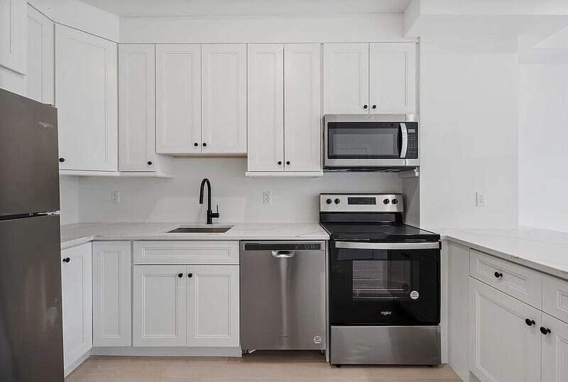 1657 E 19th St #6B - Photo 7 of 14
