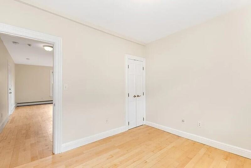 4 Webster St #5 - Photo 4 of 8