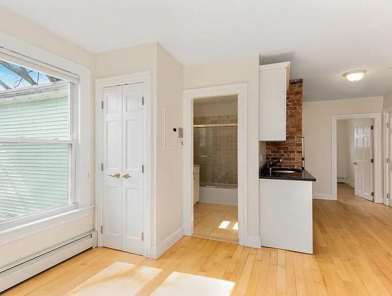 4 Webster St #5 - Photo 5 of 8