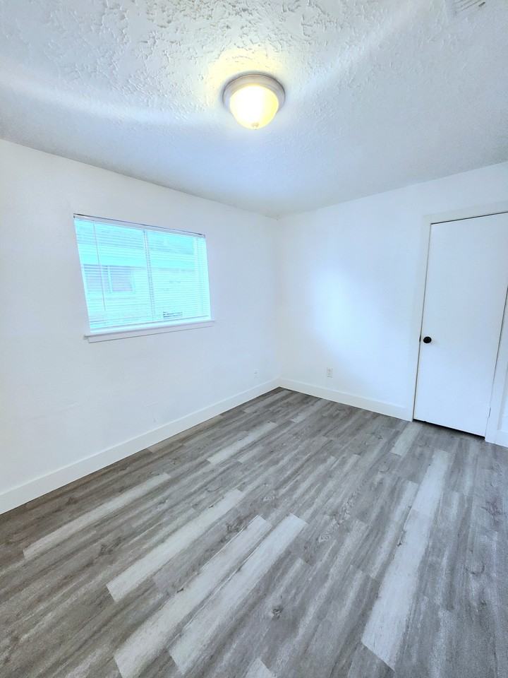 6824 West Fuqua Street - Photo 2 of 10