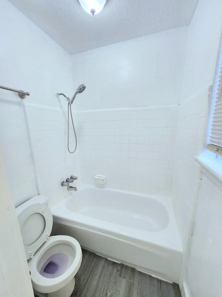 6824 West Fuqua Street - Photo 7 of 10