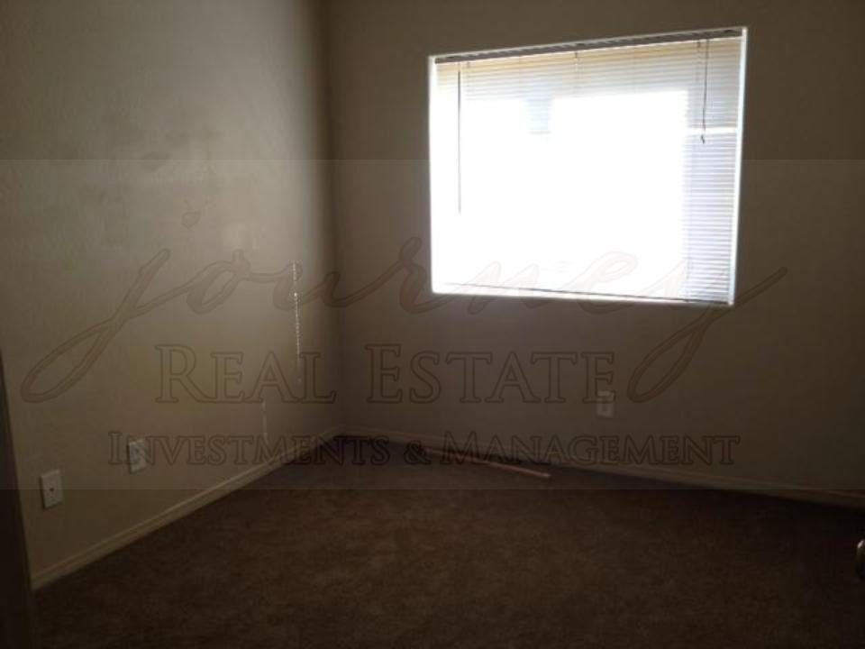 5101 E Ramada Dr - Photo 3 of 10