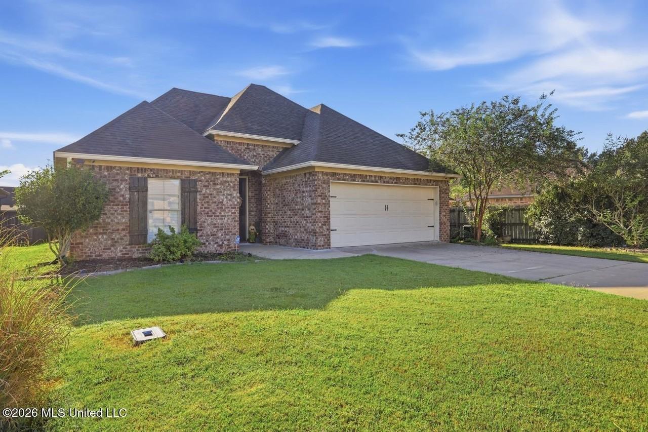 304 Ridge Pointe Dr - Photo 2 of 22
