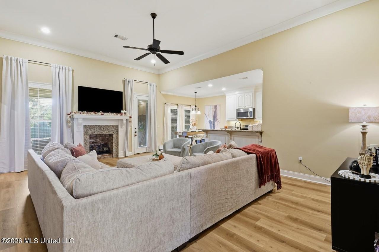 304 Ridge Pointe Dr - Photo 5 of 22