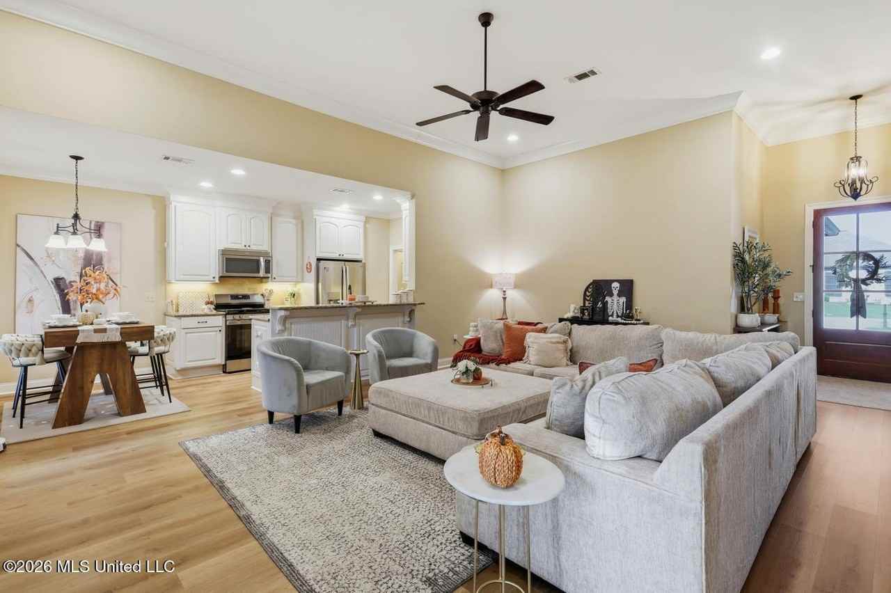 304 Ridge Pointe Dr - Photo 6 of 22