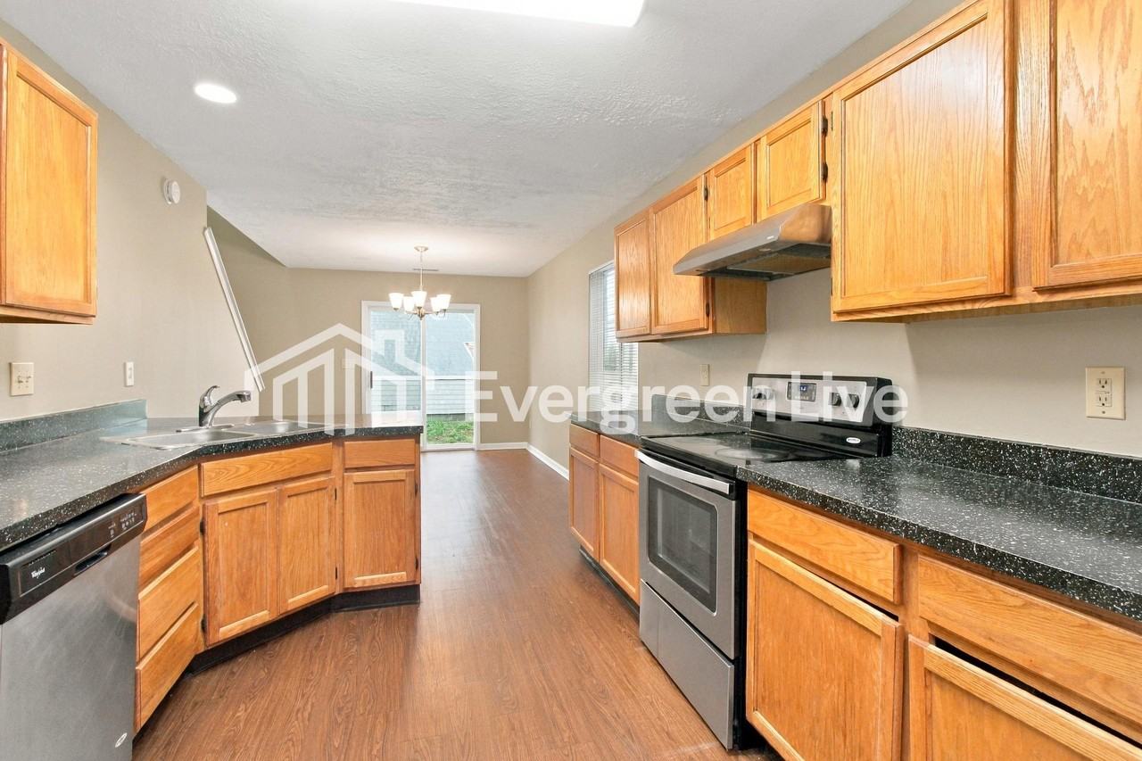 4641 Falcon Run Way - Photo 6 of 16