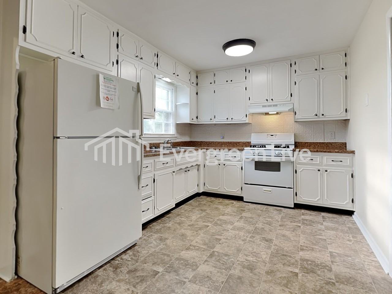 7541 Acre Ln - Photo 5 of 17