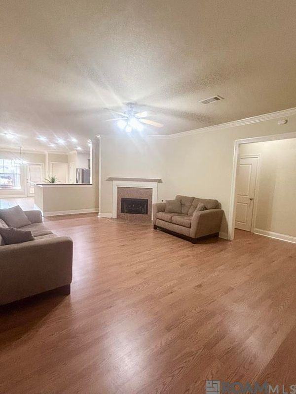 4848 Windsor Vlg Dr ##63 - Photo 7 of 18