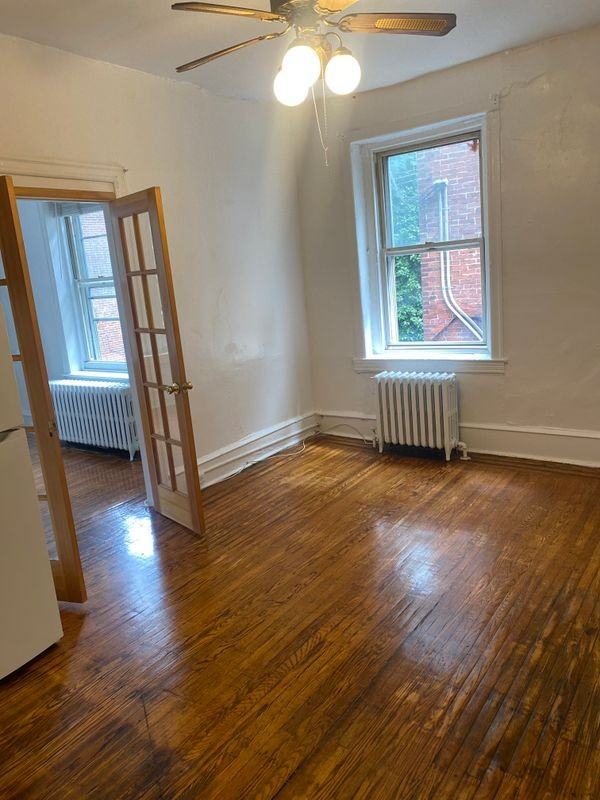 420 S 45th St ##2r - Photo 3 of 8