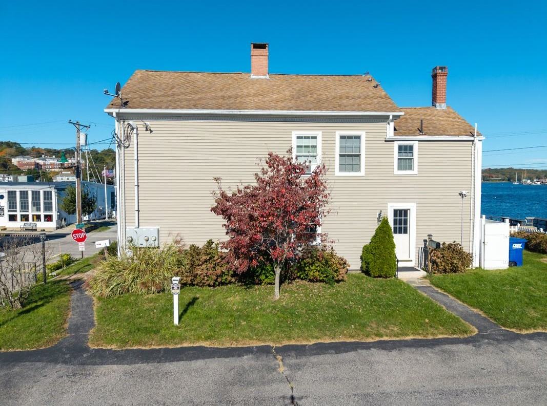 1 Forsyth St - Photo 2 of 8