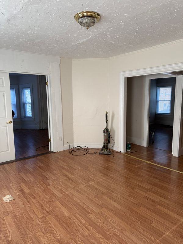 278 Whittenton St - Photo 3 of 10