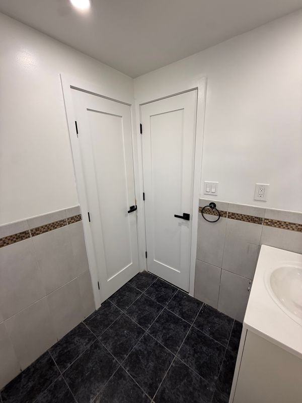 215 Brown St ##2fl - Photo 5 of 16