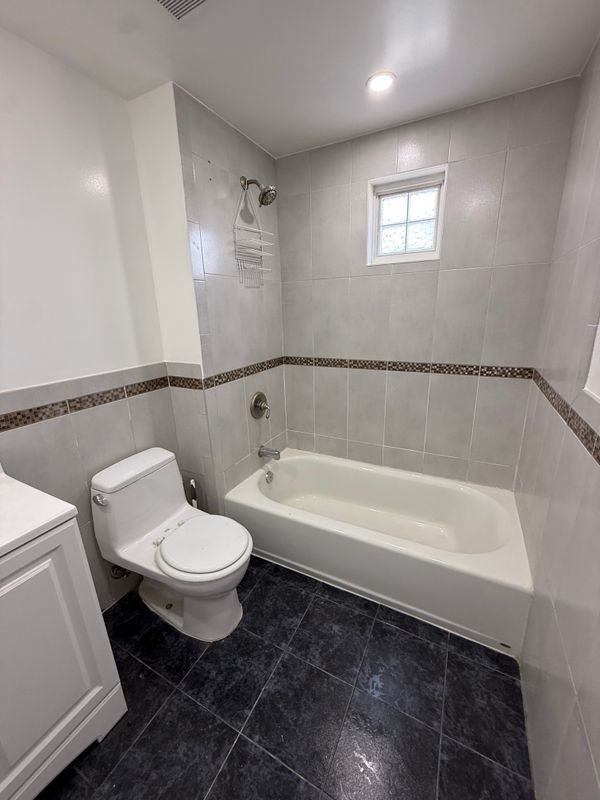 215 Brown St ##2fl - Photo 6 of 16