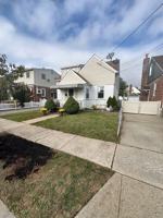 featured image of 127 William St ##1fl