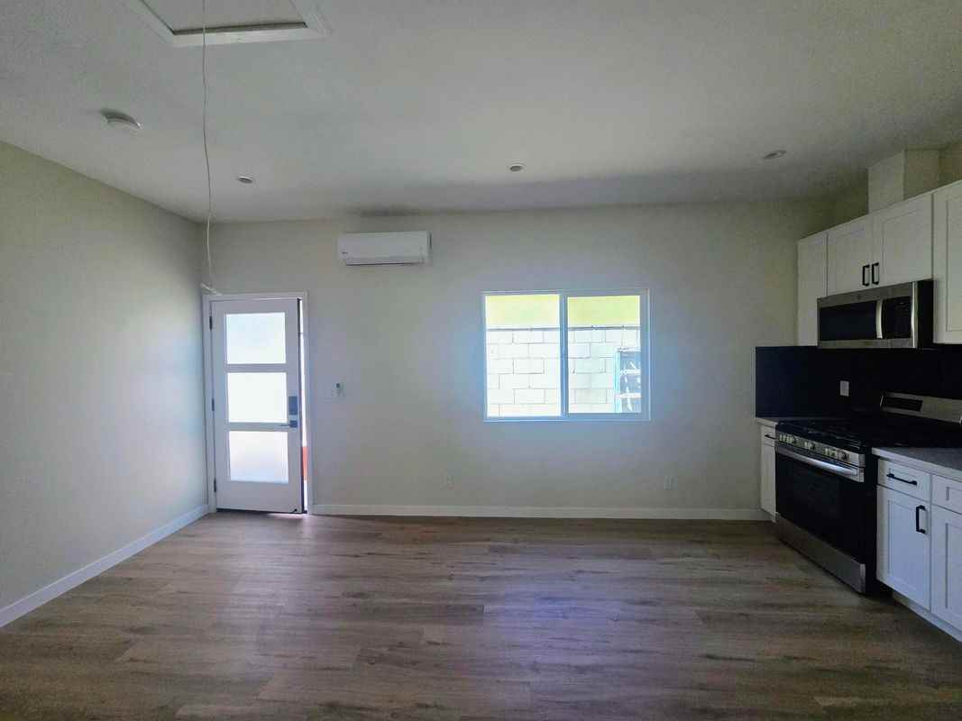 265 W Fuego St - Photo 3 of 18