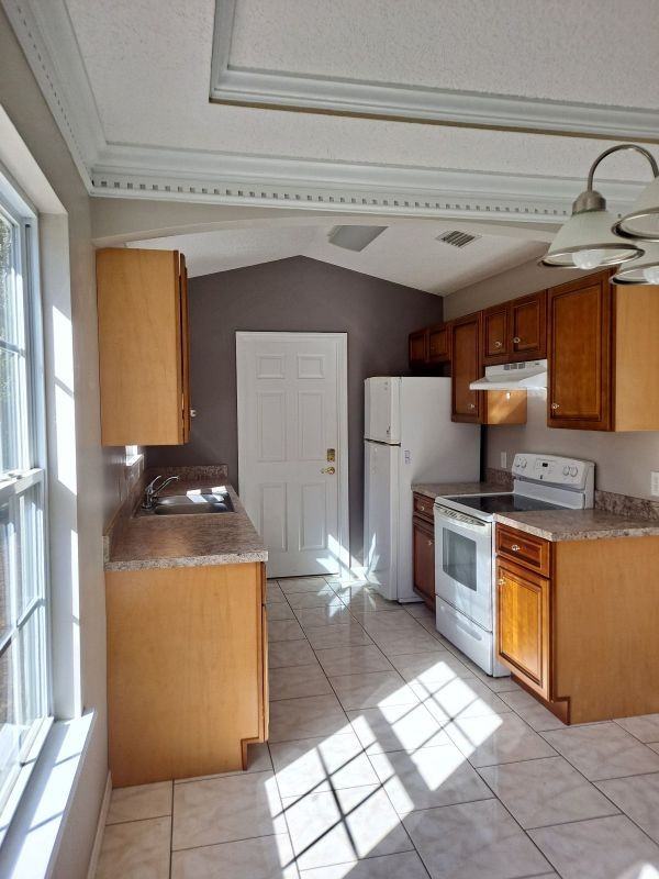 1668 County Road 214 - Photo 3 of 14