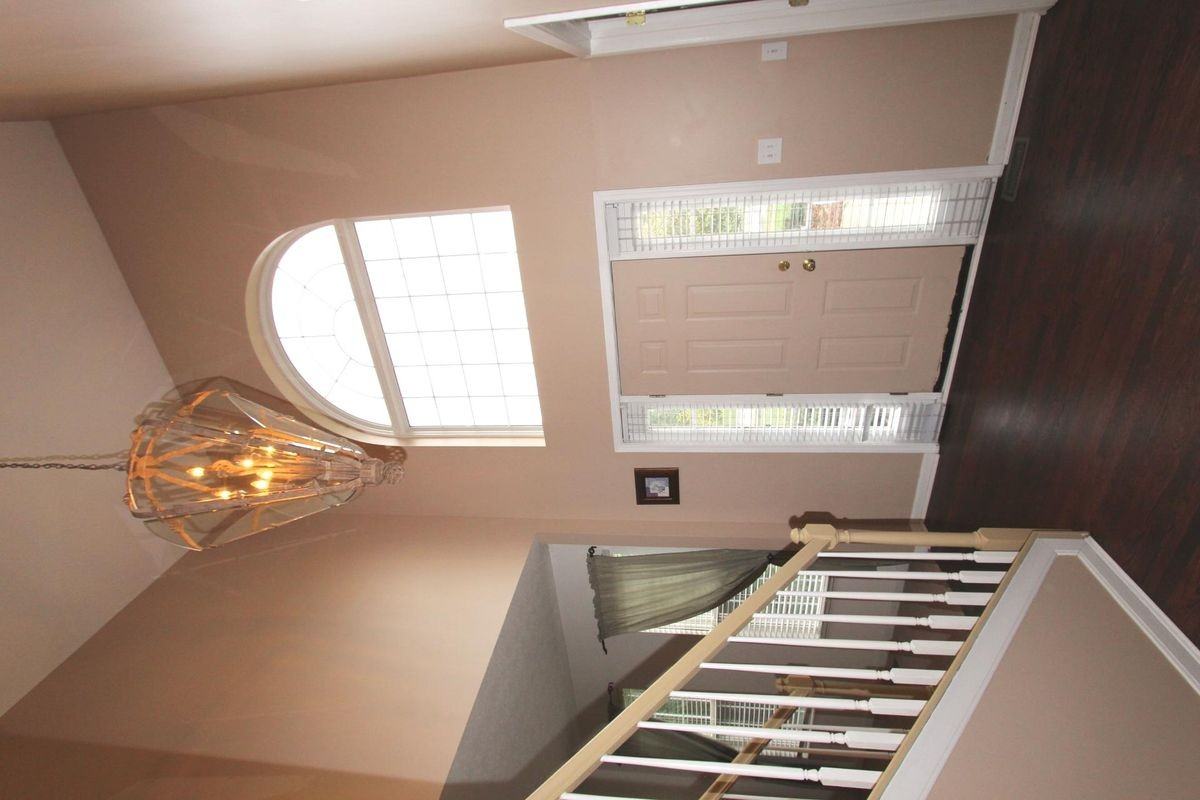 5478 Shockton Ct - Photo 3 of 41