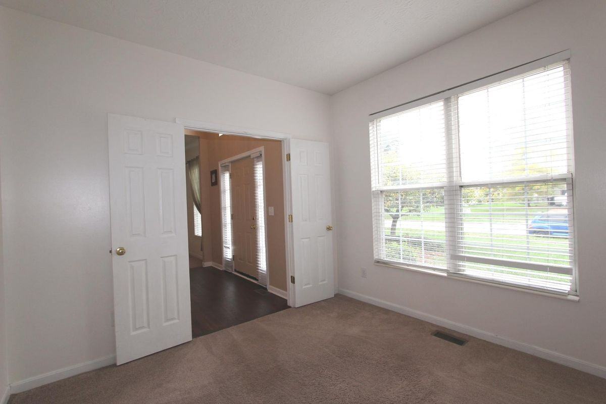 5478 Shockton Ct - Photo 6 of 41