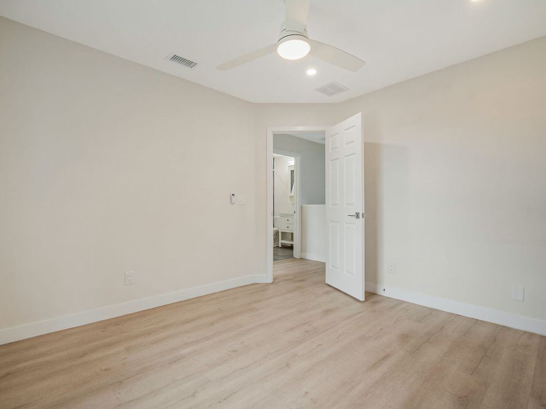 3906 Quartz Ave - Photo 2 of 50