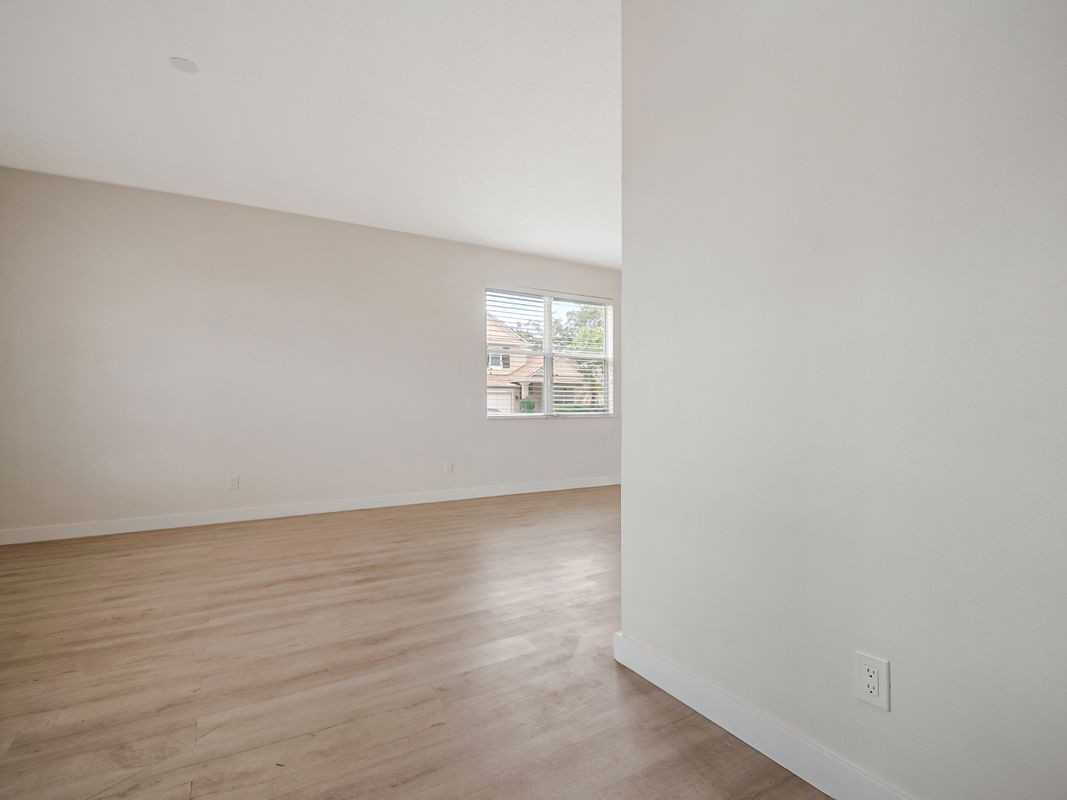 3906 Quartz Ave - Photo 7 of 50