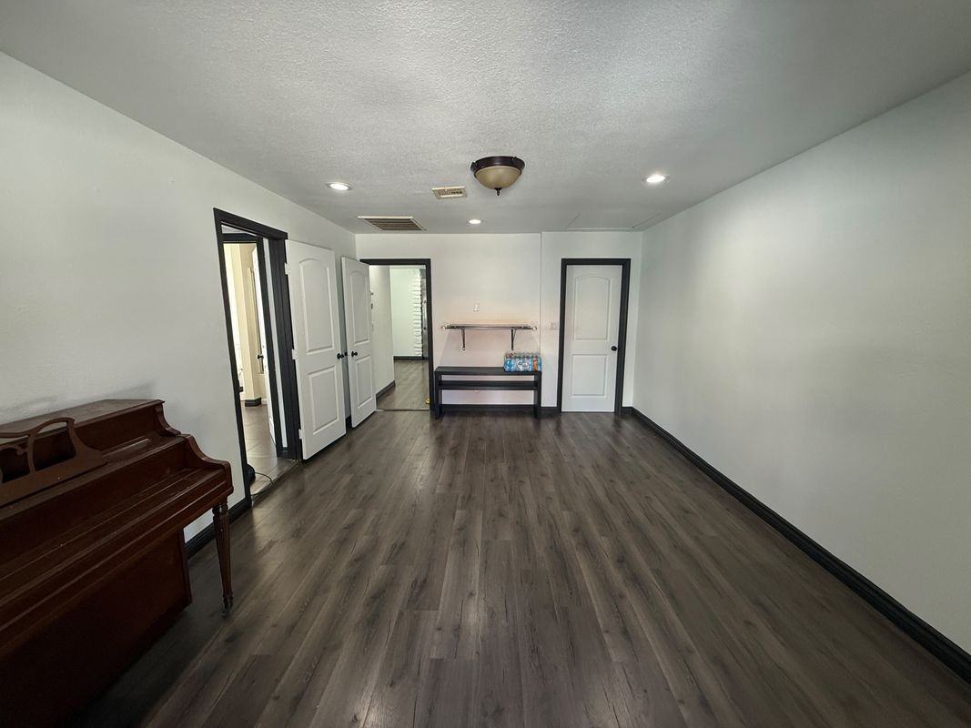 418 E Duarte Rd - Photo 6 of 14