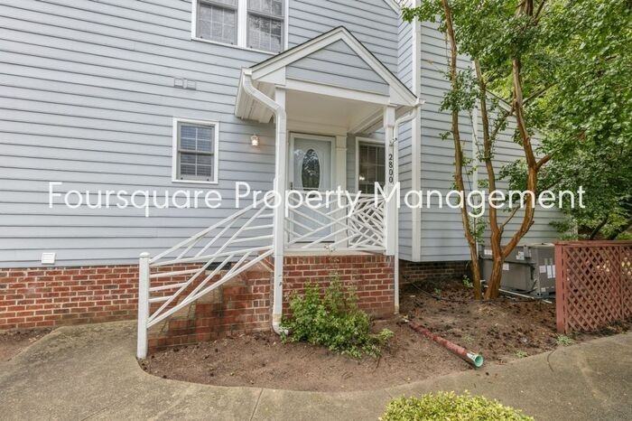 2800 Bedfordshire Ct - Photo 5 of 43