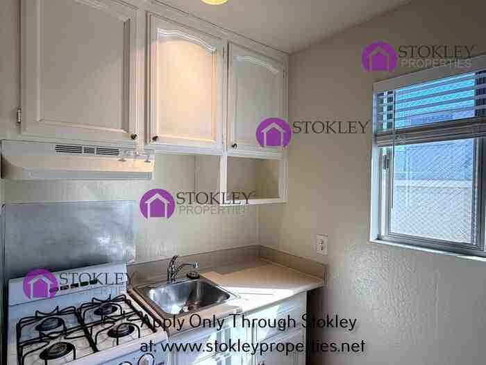 1515 Sunnyvale Ave #D - Photo 4 of 8