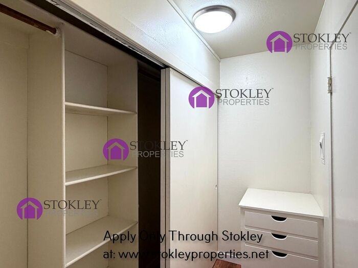 1515 Sunnyvale Ave #D - Photo 5 of 8