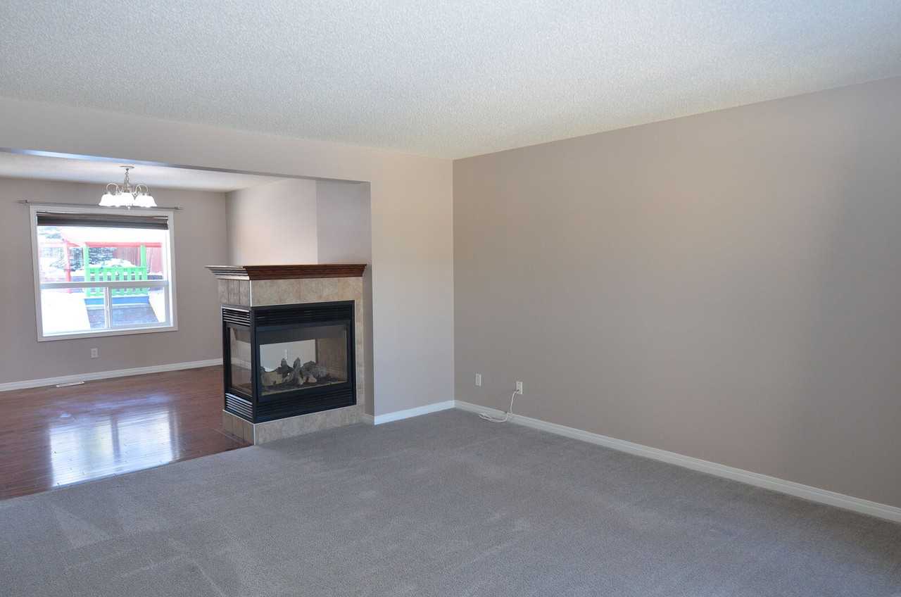 10490 Rockyledge St Nw - Photo 4 of 35