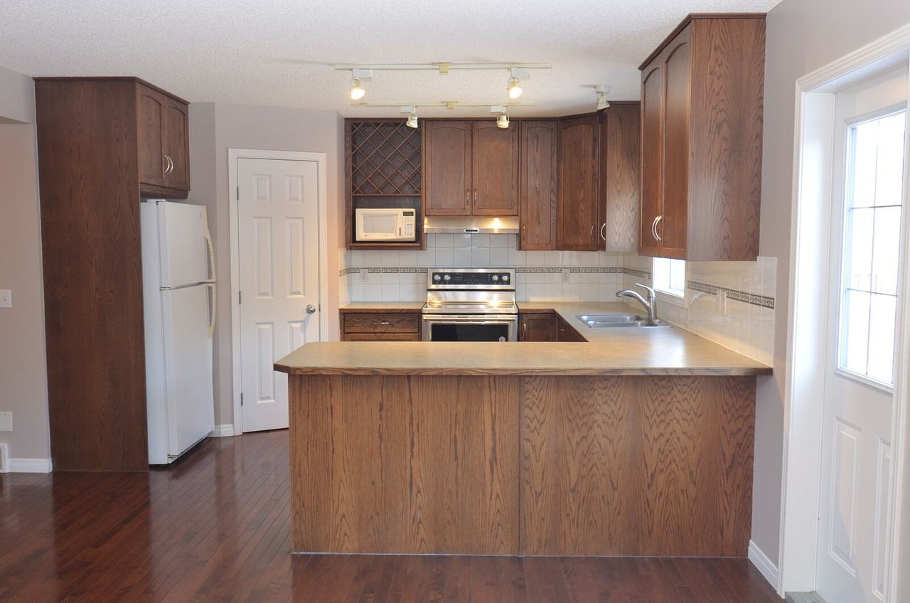 10490 Rockyledge St Nw - Photo 7 of 35