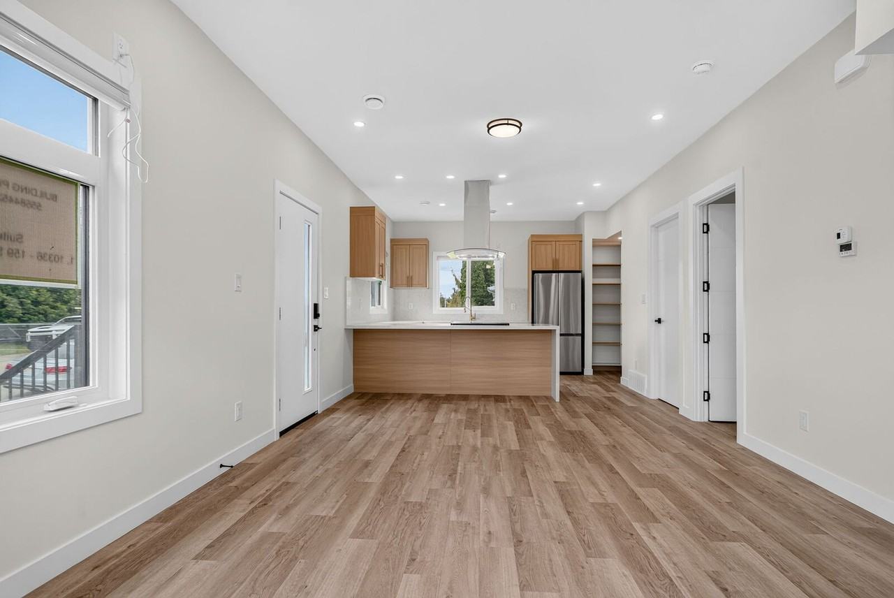 10336 159 St Nw - Photo 3 of 35