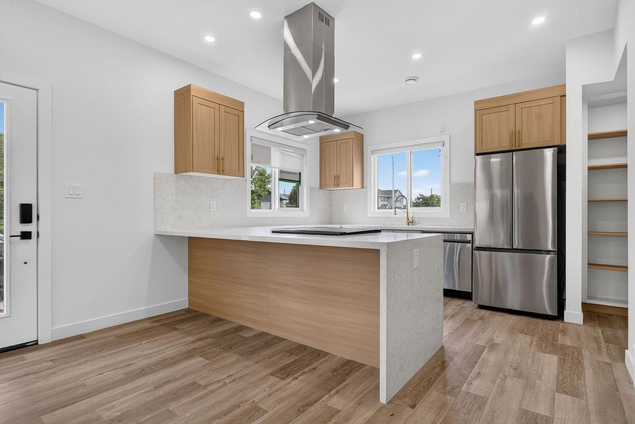 10336 159 St Nw - Photo 5 of 35