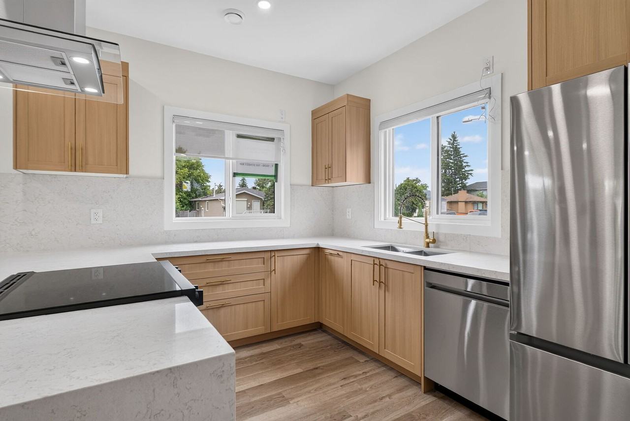 10336 159 St Nw - Photo 6 of 35