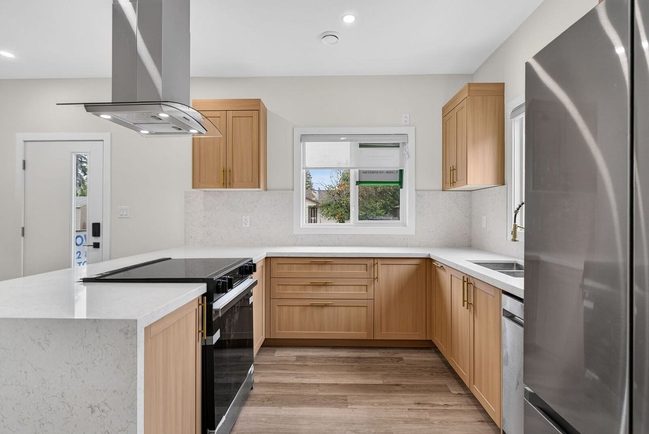 10336 159 St Nw - Photo 7 of 35