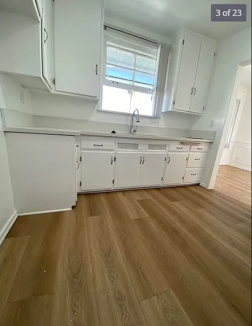 1135 S Norton Ave #4 - Photo 3 of 14
