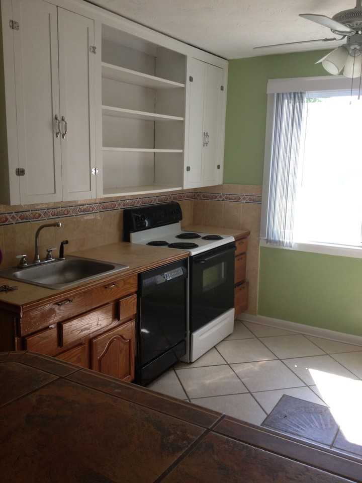 501 Frances Ter #A - Photo 2 of 13
