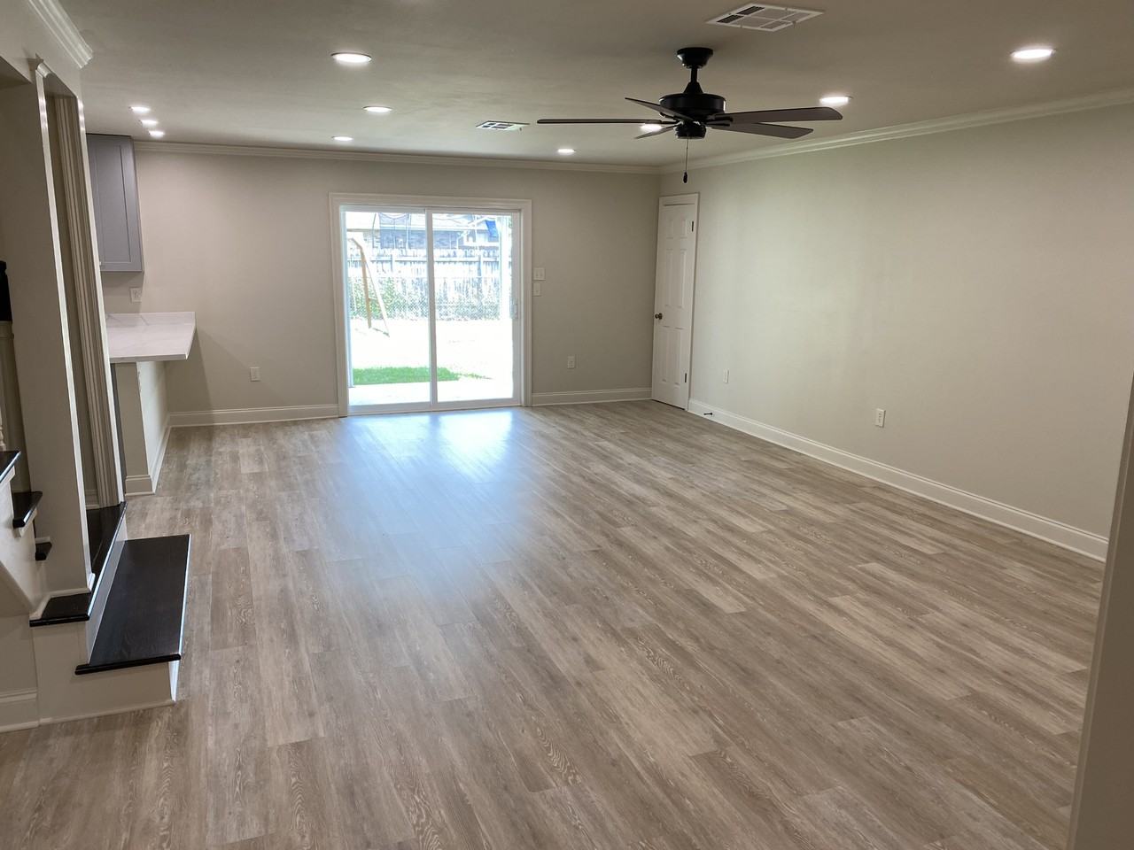 155 Magnolia Blvd #NA - Photo 6 of 19