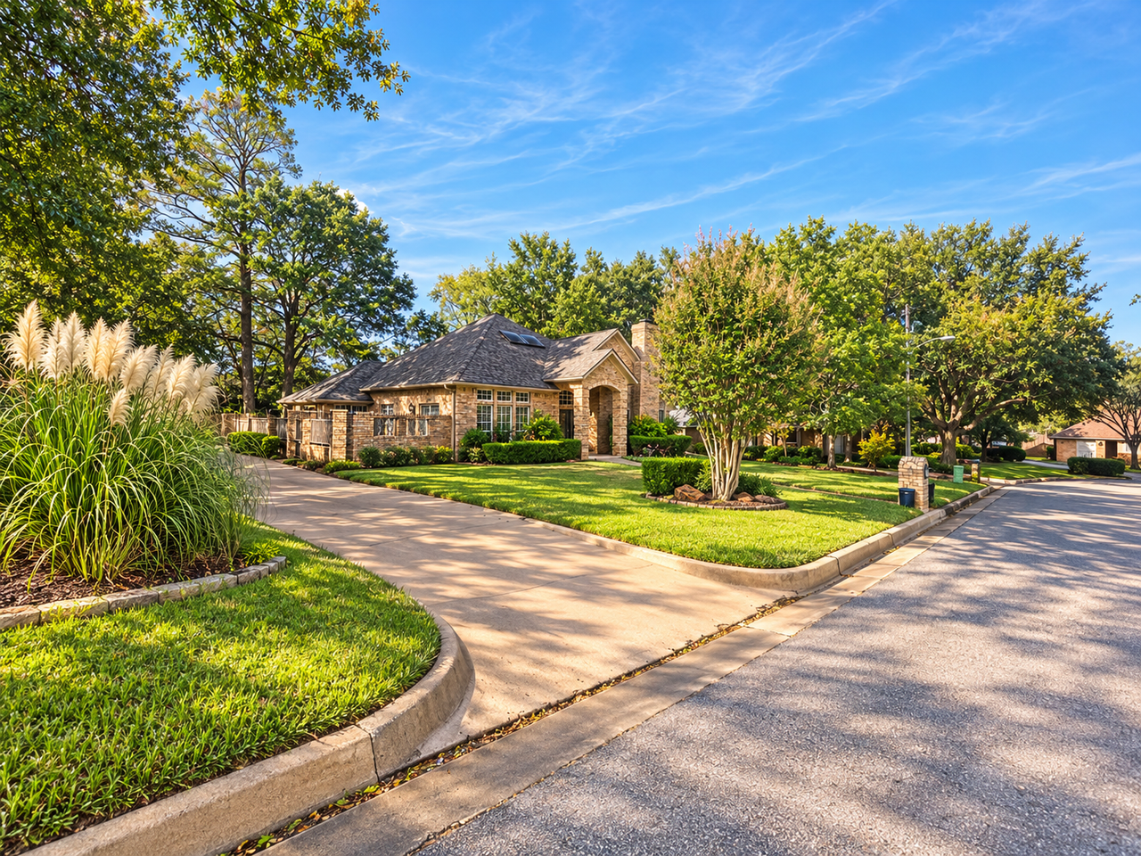1406 Kingspark Dr #NA - Photo 2 of 25