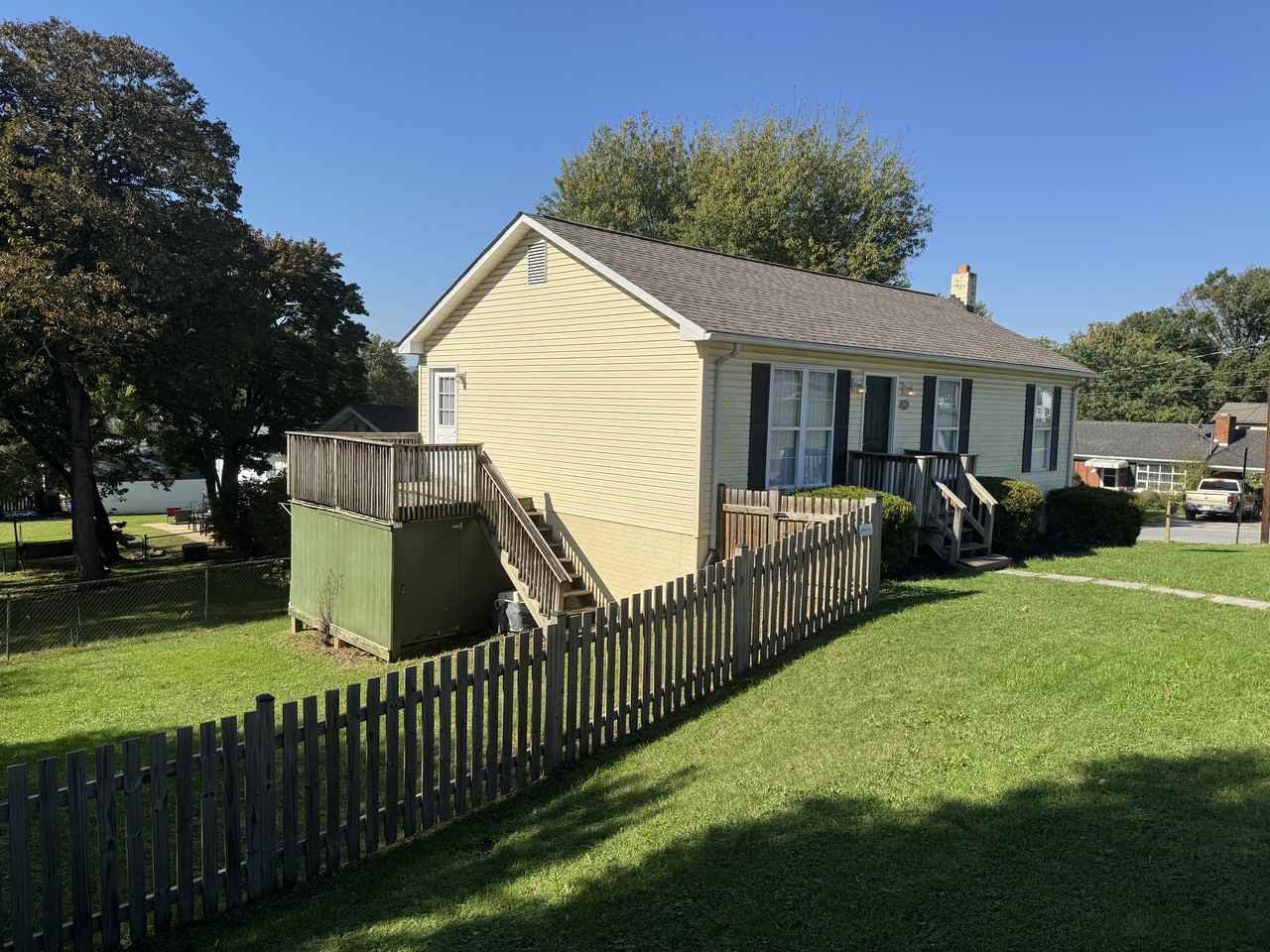 1333 Monroe Ave #NA - Photo 2 of 20