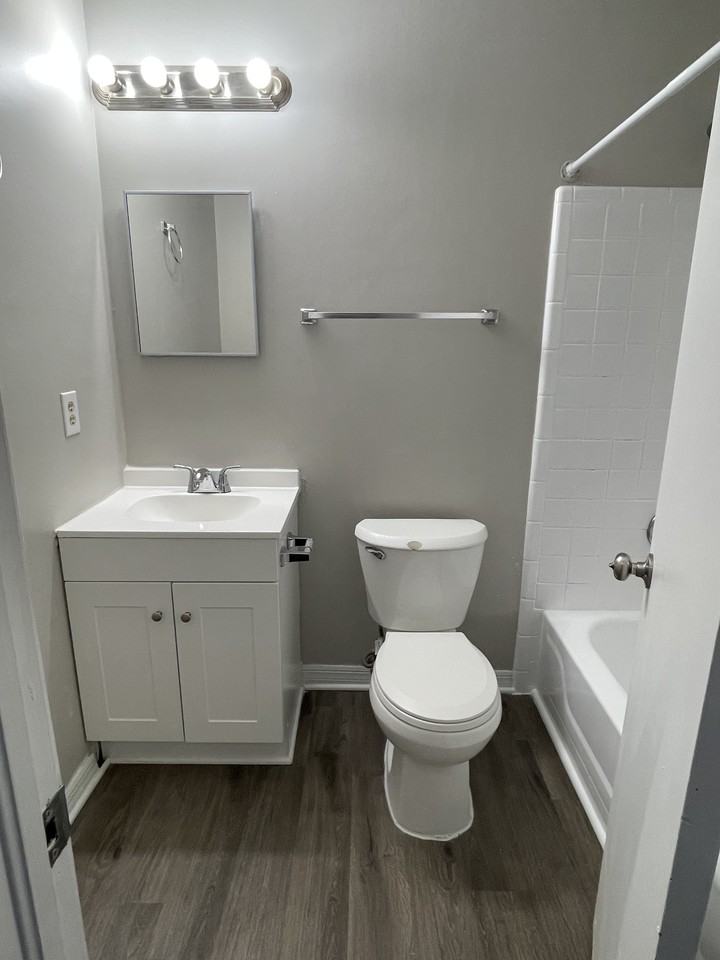 3052A Gordon St #1 - Photo 7 of 9
