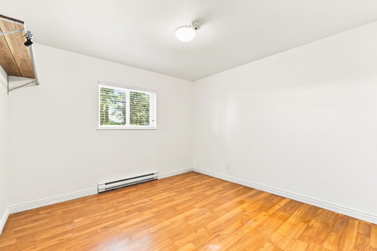 Multiplex 13927 104 Avenue - Photo 4 of 30