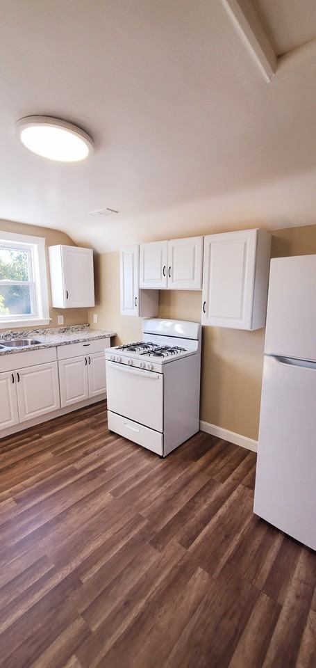 137 Adams St #3 - Photo 2 of 27