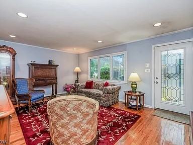 401 Inwood Rd #1 - Photo 2 of 24
