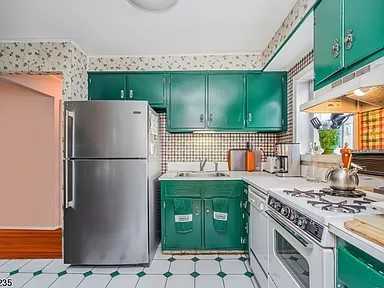 401 Inwood Rd #1 - Photo 5 of 24
