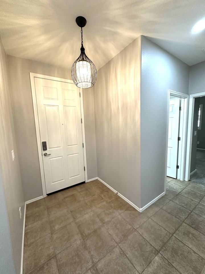 1719 W Owens Way #1 - Photo 5 of 17