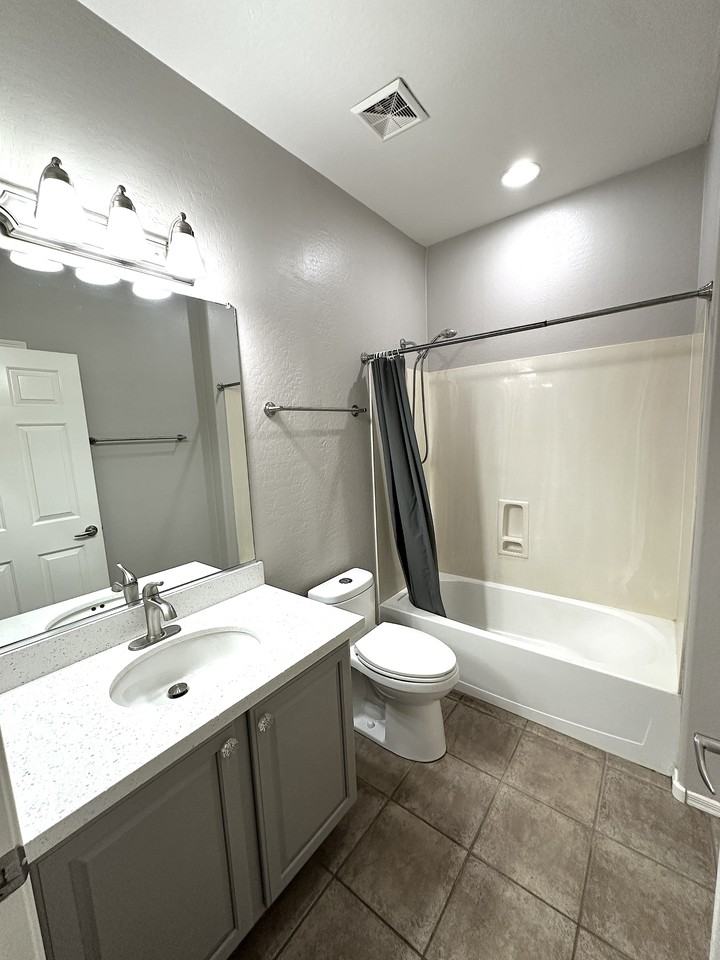 1719 W Owens Way #1 - Photo 6 of 17